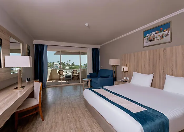 Üdülőközpont Seven Seas Jolie Bay 5*