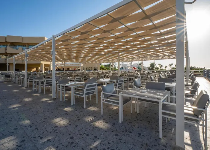 Üdülőközpont Seven Seas Jolie Bay 5*